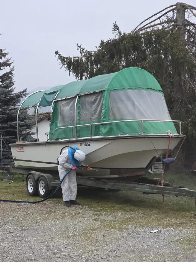 Netoyage d'un bateau